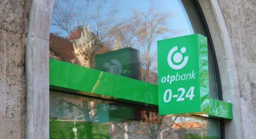 Most jelentette be az OTP: leáll a rendszer, nem lehet majd fizetni a kártyáikkal