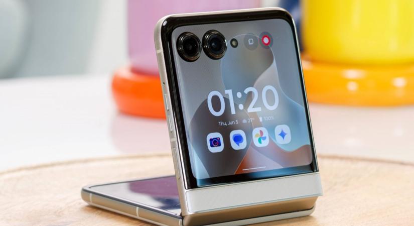 Újabb részletek érkeztek a Motorola RAZR 70-ről
