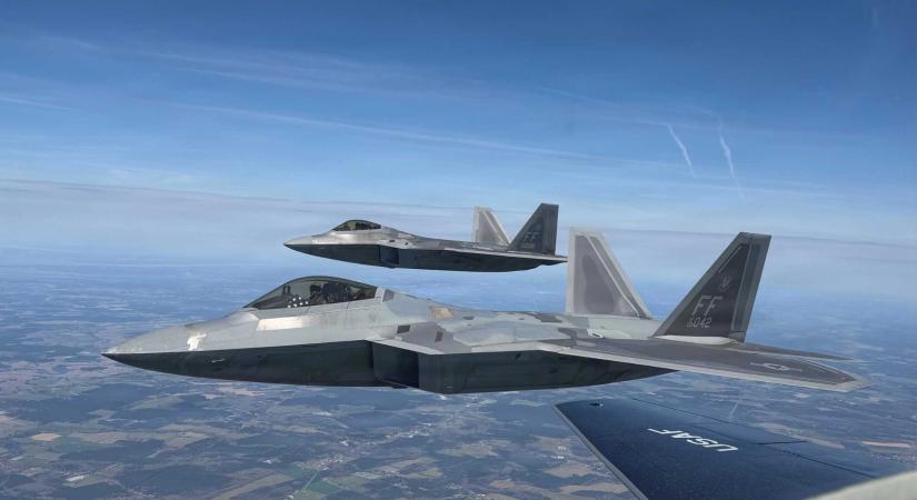 Durván megfenyegette Iránt az amerikai elnök