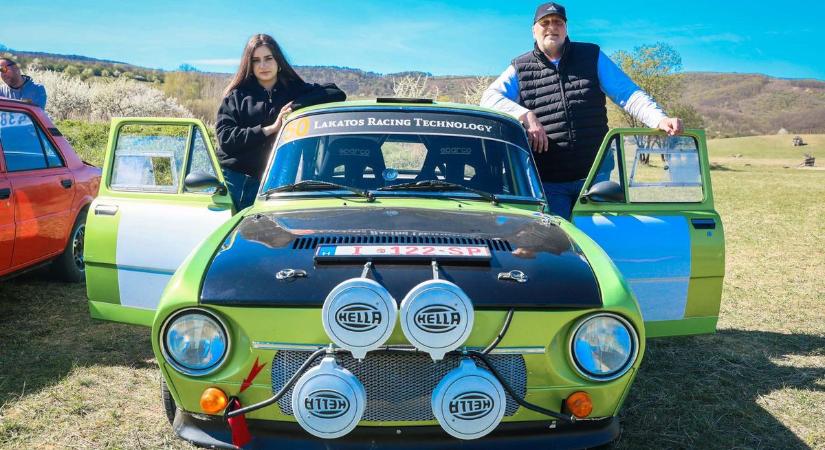 Szocialistától amerikaiig minden volt Tárkányban  képek és videó az autócsodákról