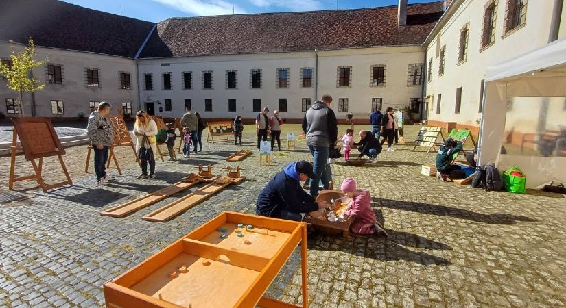 Ilyen izgalmakat hozott a nyúl a sárvári várba