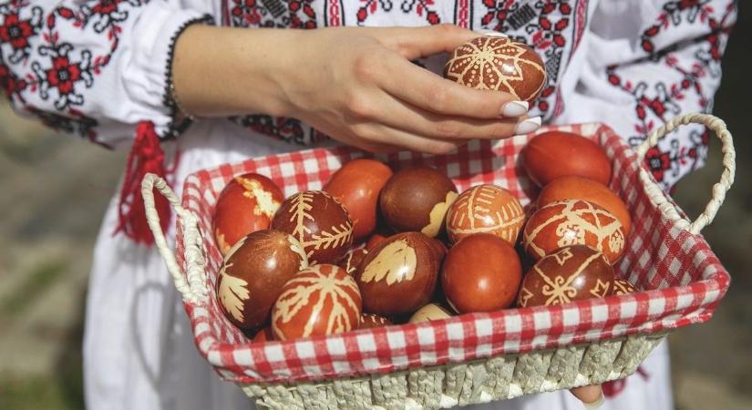 Tojásdobálás, komatál, sonkaleves: így ünnepelnek az Őrségben