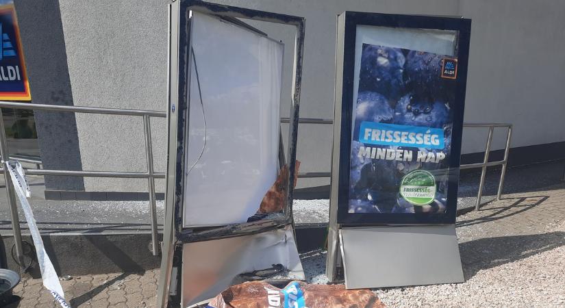 Ittas vezető okozott balesetet Nyíregyházán vasárnap (fotókkal)