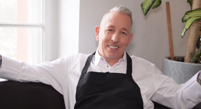 "Szódavíz, víz, csak hideg legyen" – Sárközi Ákos nem hisz a kölniben