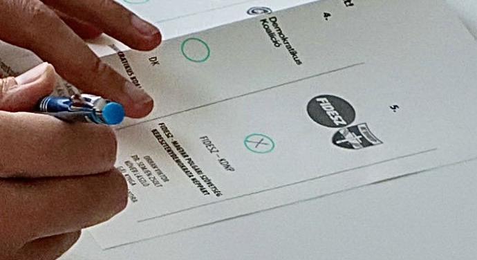 Pásztornak üzent a Tisza Párt elnöke