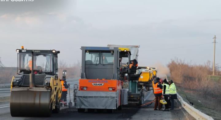 Szviridenko: a nemzetközi jelentőségű autóutakon a javítások körülbelül fele már befejeződött