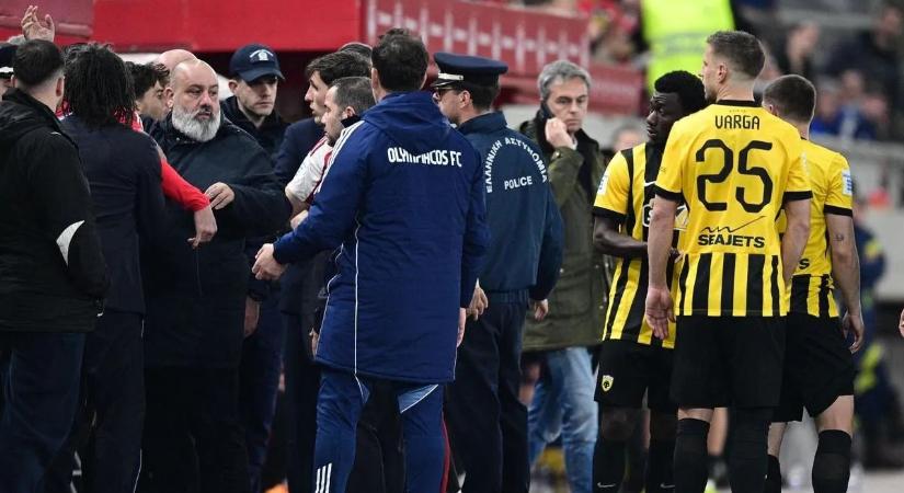 Varga Barnabásék késtek, botrány robbant ki az AEK Athén rangadóján