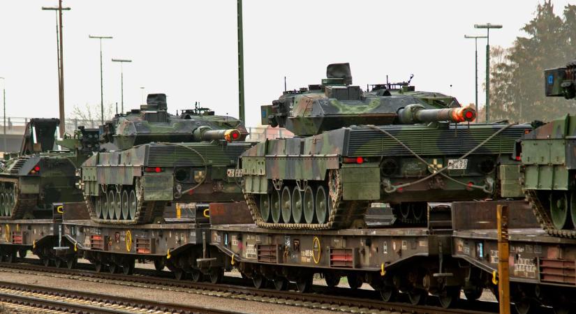 Ezt senki se hitte volna: Németország átáll a totális fegyvergyártásra, az autóipar már tankokhoz gyárt alkatrészt – nincs más esélyük