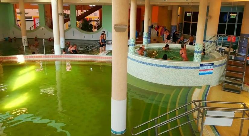 Tavaszi fürdőtipp: két termálfürdő, ahol májusig még előszezoni árak érvényesek