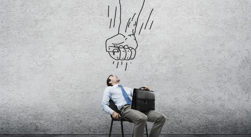 Nevetséges bérért dolgoztatta halálra a férfi a milliomos cég, a kirúgása utáni bosszútól viszont leolvadt a főnök mosolya