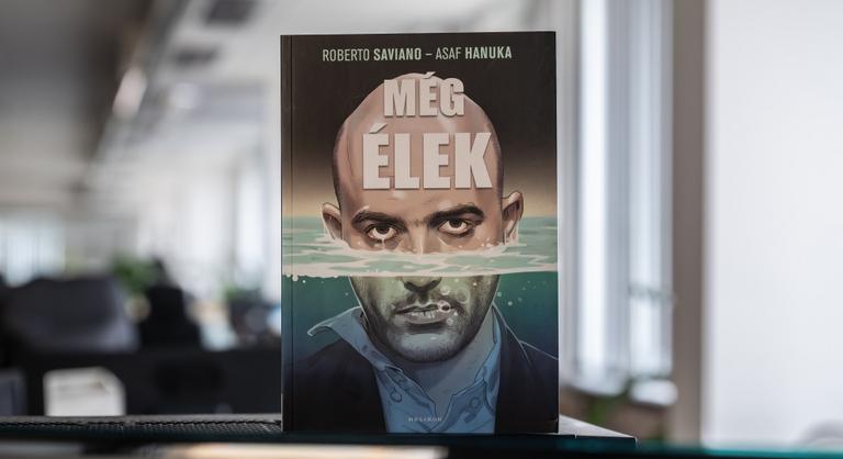 Húsz éve nem ihat meg egy kávét egyedül, a maffia állandóan a nyomában lohol