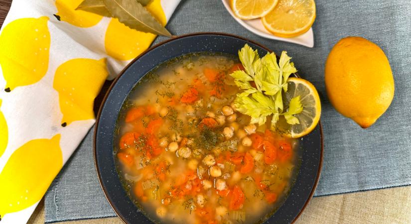 Revithosoupa, avagy a görögök citromos csicseriborsó-levese