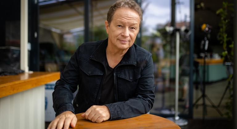 Geszti Péter ironikus hangvételű bejegyzésben szólalt meg a Török Áramlatnál történt incidensről