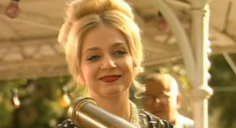 A Csinibaba szőke bombázó Mancikája ma: 55 évesen természetes szépség Nagy Natália