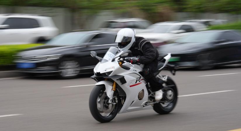 Elkezdődött a motoros szezon: már az első napokban több baleset történt (videó)