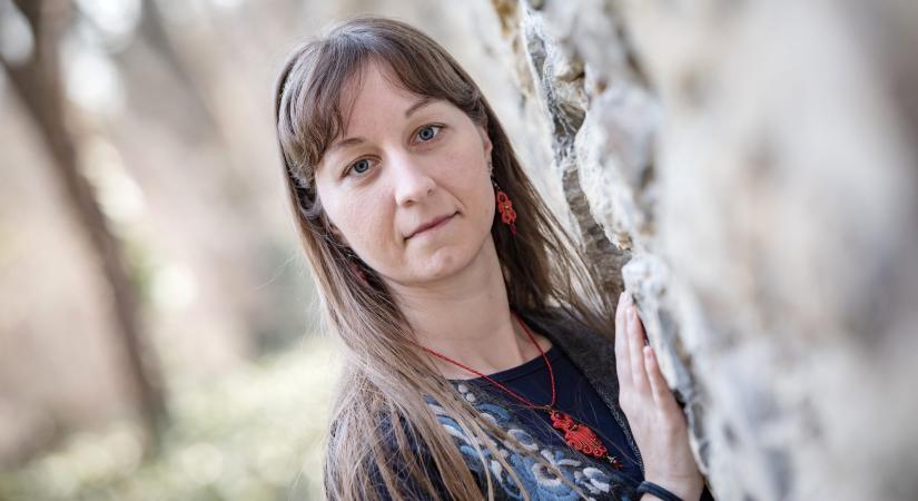 Fekete Ildikó hímestojás-festő a Vasárnapnak: Felszálló ágban vagyunk, egyre többen írnak tojást Magyarországon