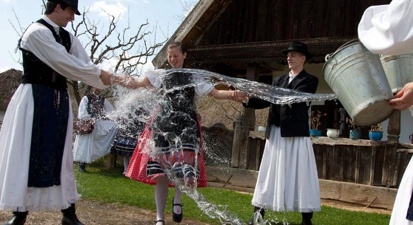 Bajban van, hogy mit mondjon ma? Íme tíz könnyen megjegyezhető locsolóvers