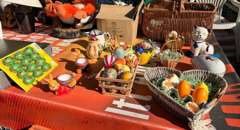 Ezer emléket őriznek a retró húsvéti kincsek, a budapesti bolhapiacon – galéria!