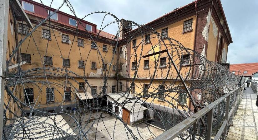 Szekszárdi börtön: kiderült mi lesz a régóta üresen álló épület sorsa (képgaléria)