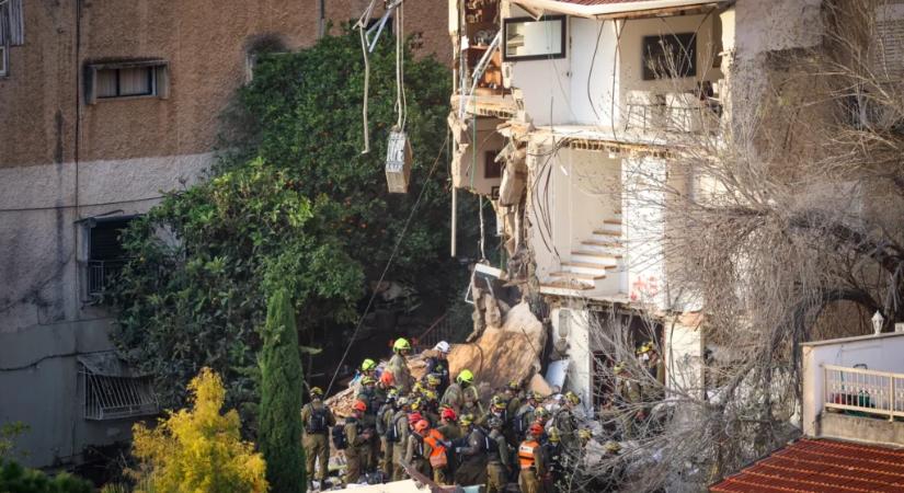 Két holttestet találtak iráni rakéta támadás után Haifán, két ember eltűnt