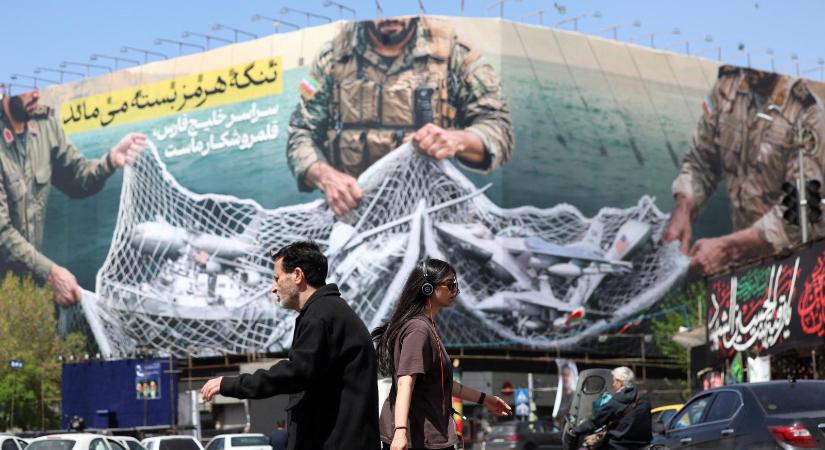 Irán csak akkor hajlandó újra megnyitni a Hormuzi-szorost, a tranzitdíjból az kártalanítják a háborús veszteségekért