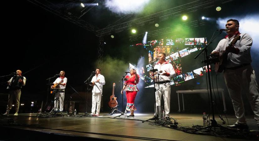 Fergeteges bulit csinált a Parno Graszt Kőszegen - fotók