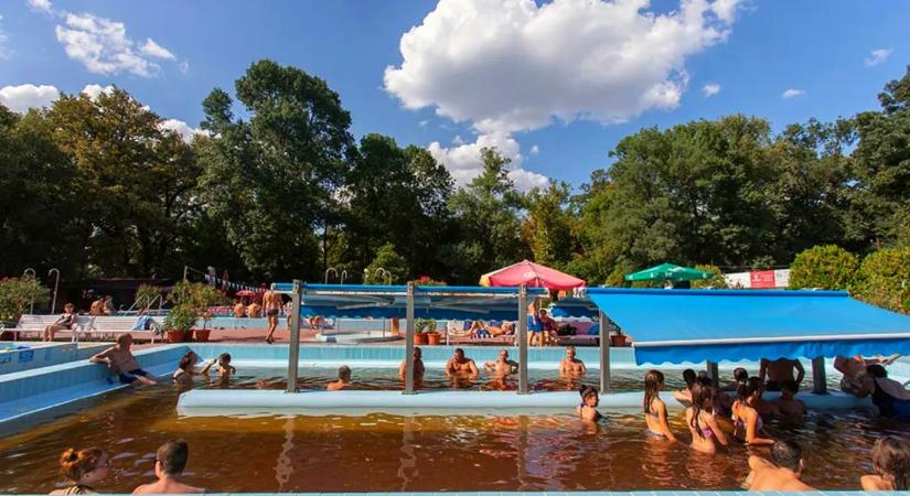 Egy 12735 lakosú kisváros rejti a Dél-Alföld legrégebbi gyógyvizét