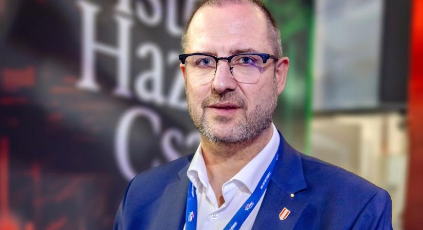 Osztrák pártfőtitkár: Szorítunk Magyarországnak