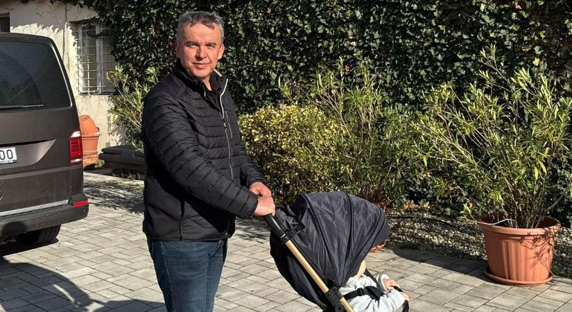 A húsvéti sonka főzése Horváth István feladata, megmutatta, hogy csinálja (videóval)