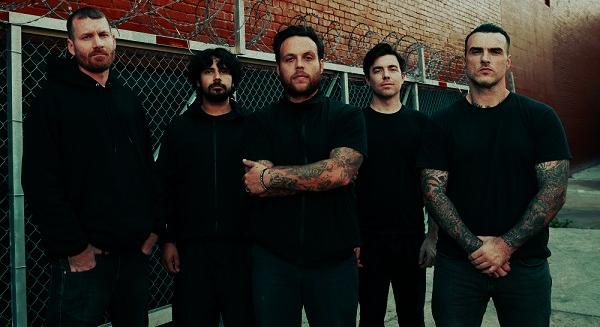 Nyolcadik lemezével tér vissza Budapestre a Stick To Your Guns