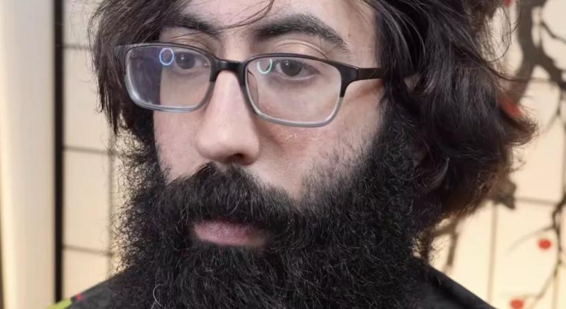 Ősember külsővel ment a férfi fodrászhoz: amit vele műveltek, megdöbbentő