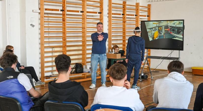 VR-szemüveggel az elsősegélynyújtás világában