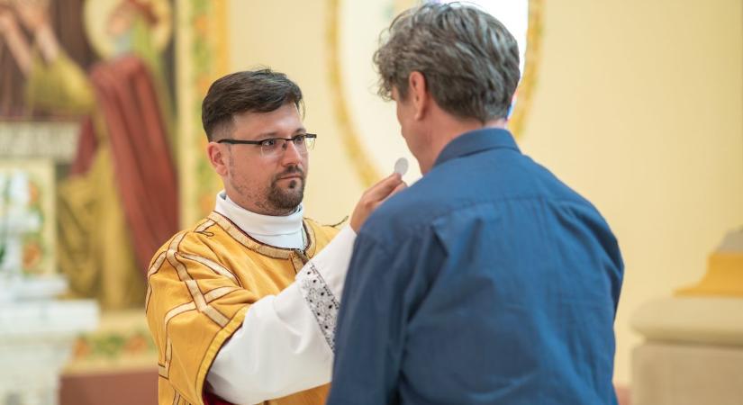 Papszentelés előtt áll a sérültek kaposvári segítője