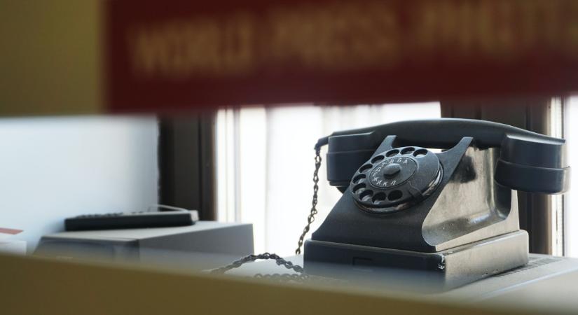 Az információs krízis kora