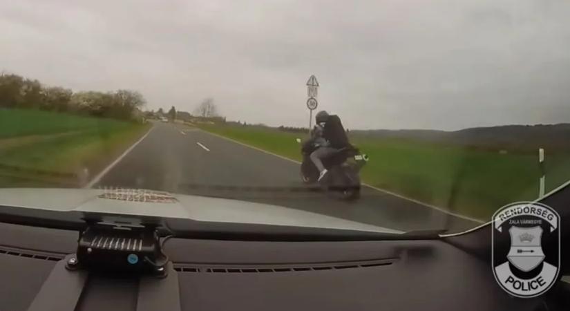 Részeg motorost üldöztek a rendőrök Zala vármegyében!