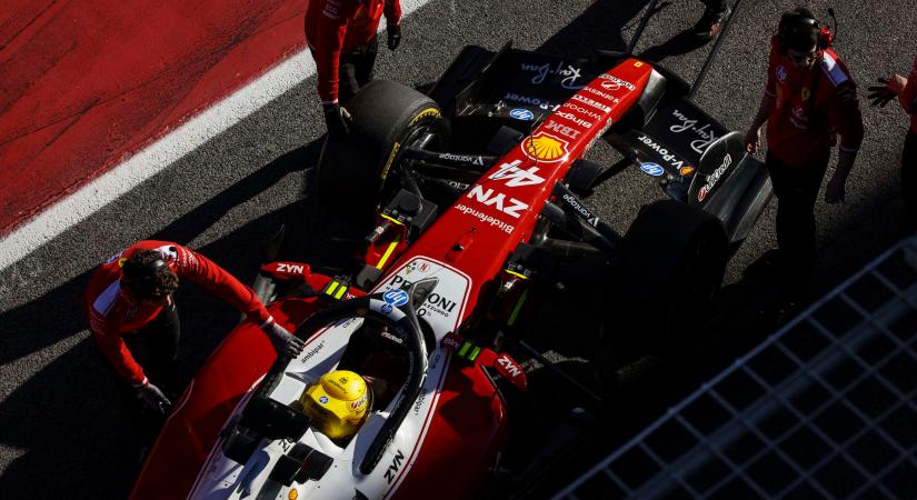 Hamilton ferraris szerződése lehet a kulcs a látványos javulás mögött?