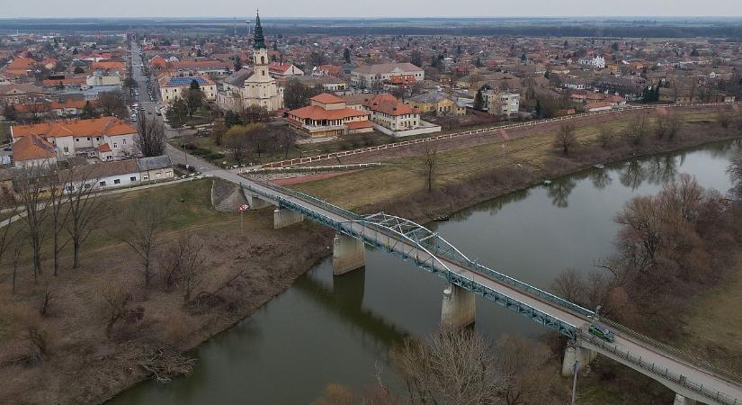 Eltűnt az árnyék a Körös-partról, de a kunszentmártoniak nem hagyták annyiban