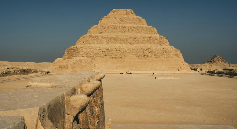 Magyar szakértő vizsgálta a legrégebbi piramist, végre lebuktak az építők, egy kőkupac alatt találták meg a titkot
