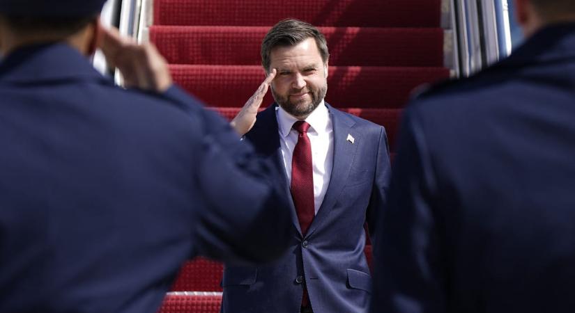 A Digitális Polgári Körökben toboroznak nézőket Orbán Viktor és JD Vance keddi gyűlésére