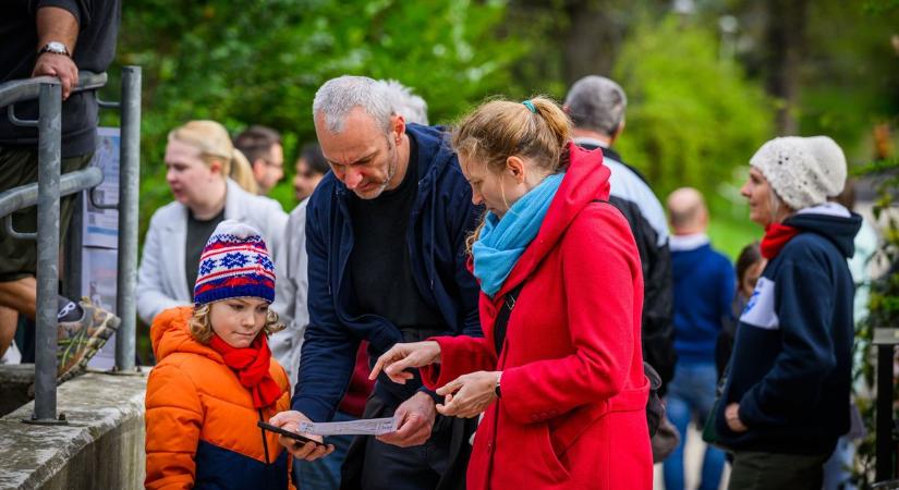 Ünnepi zsongás az egyetemi Botanikus kertben - tojásvadászat kicsiknek és nagyoknak - fotók
