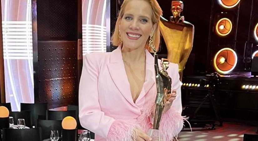 Tóth Vera arról posztolt, hogy tiszás