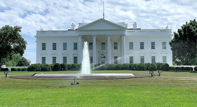 Lövöldözés a Fehér Háznál: riadót rendeltek el Washingtonban