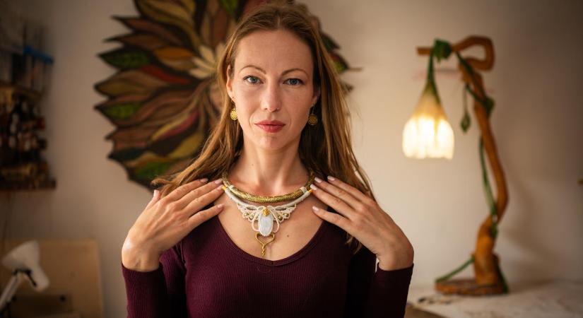 „A ragyogás bennünk van, a kristály csak emlékeztet” – Tündérműhely Nyimben