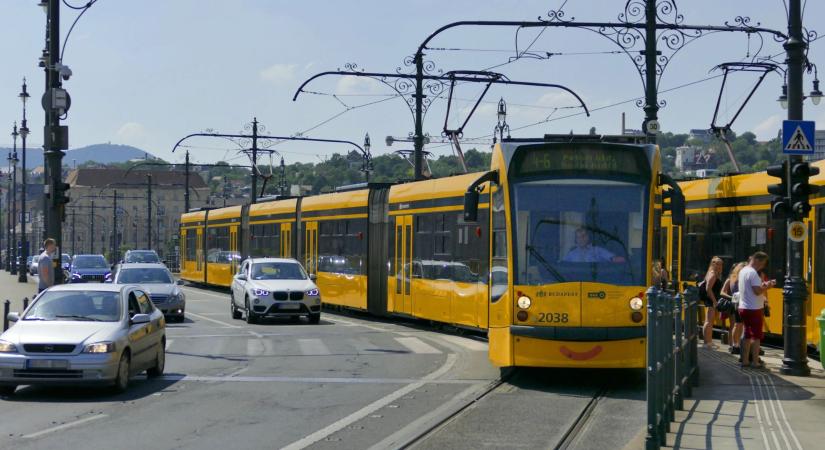 Forgalomkorlátozások Budapesten az amerikai alelnök látogatása idején