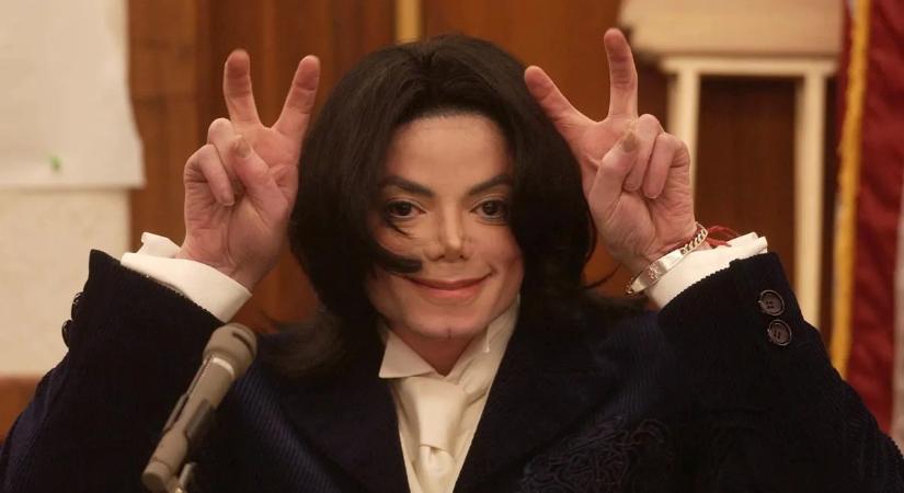 Újra kitört a botrány Michael Jackson körül, eddig nem látott képek kerültek elő – tényleg pedofil volt?