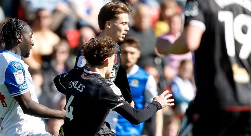 Magyar a magyar ellen küzdött a Championship kiesési rangadóján