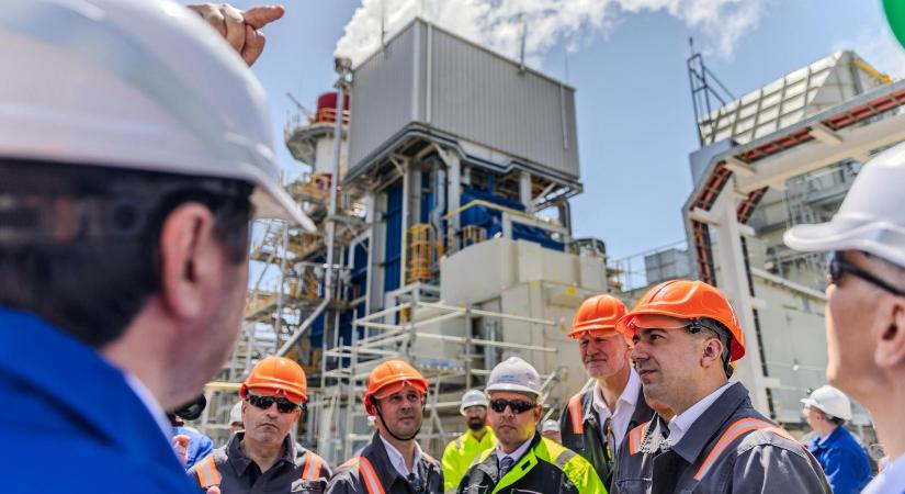 Ismét üzemel az ország legnagyobb olajfinomítója