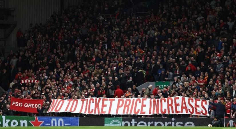 Tüntetést szerveznek a Liverpool-szurkolók