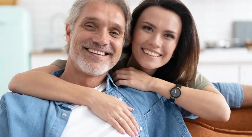 Ez az 5 csillagjegy gyakran idősebb partnerbe szeret bele