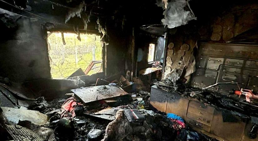 Brutális tűz tombolt egy családi házban, két gyermeket kórházba szállítottak a mentők